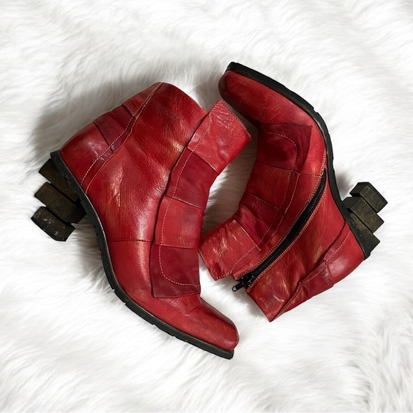 Vintage 90s Y2K Eject Red Leather Chunky Kitten Heel Avant-garde Grunge Boots 40 - Picture 1 of 5